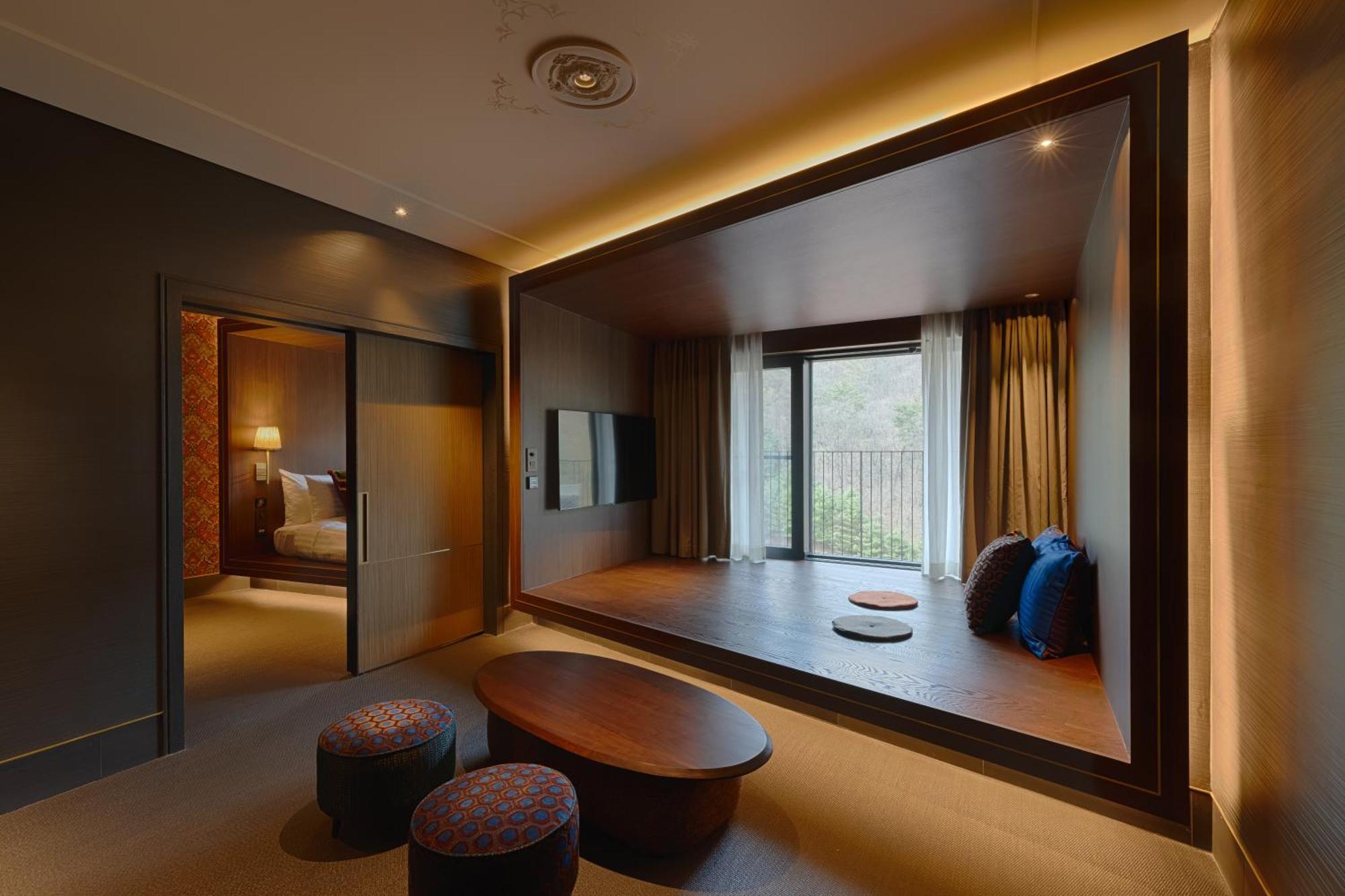 Sono Calm Vivaldipark Hotel Hongcheon Bagian luar foto