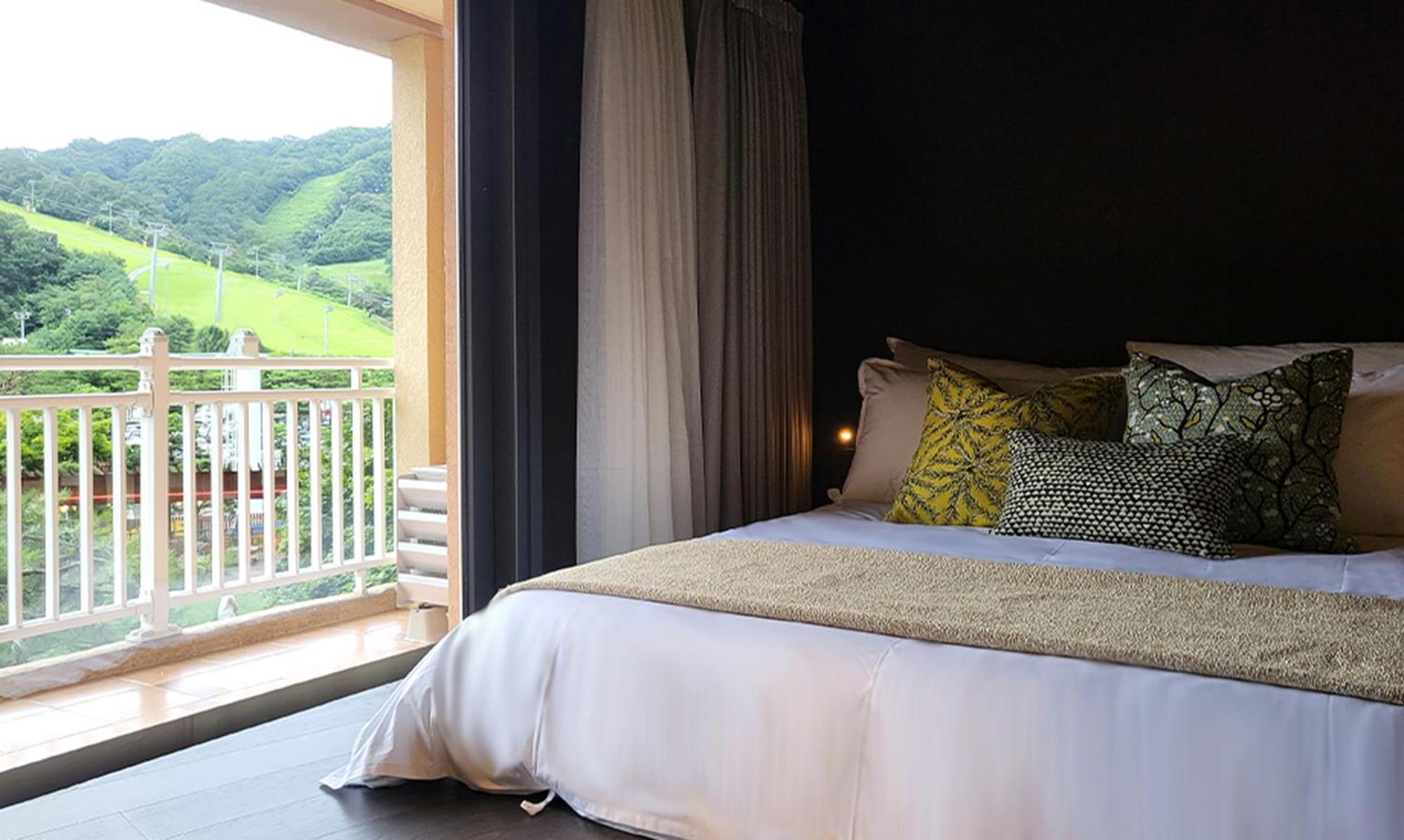 Sono Calm Vivaldipark Hotel Hongcheon Bagian luar foto