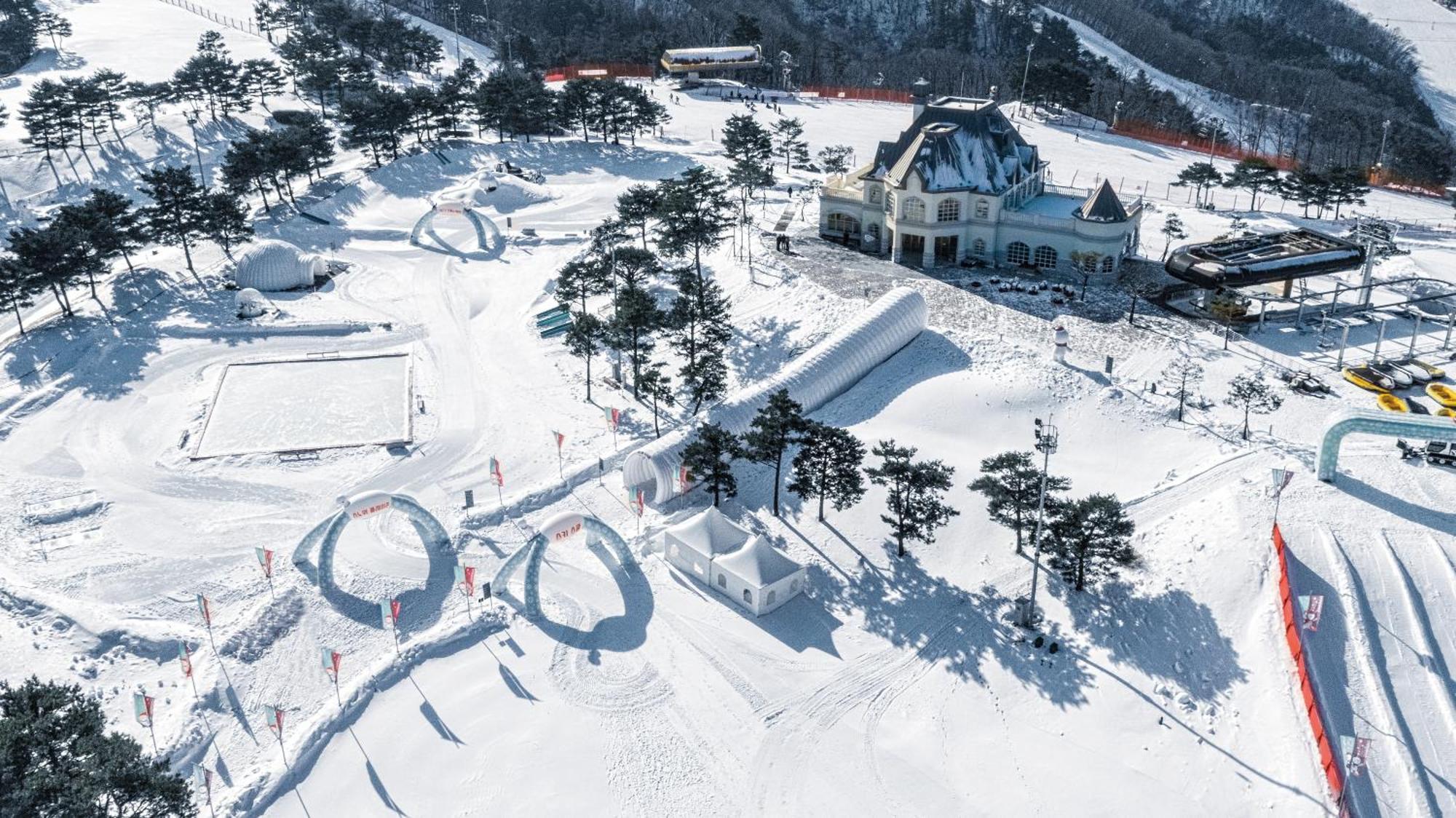 Sono Calm Vivaldipark Hotel Hongcheon Bagian luar foto