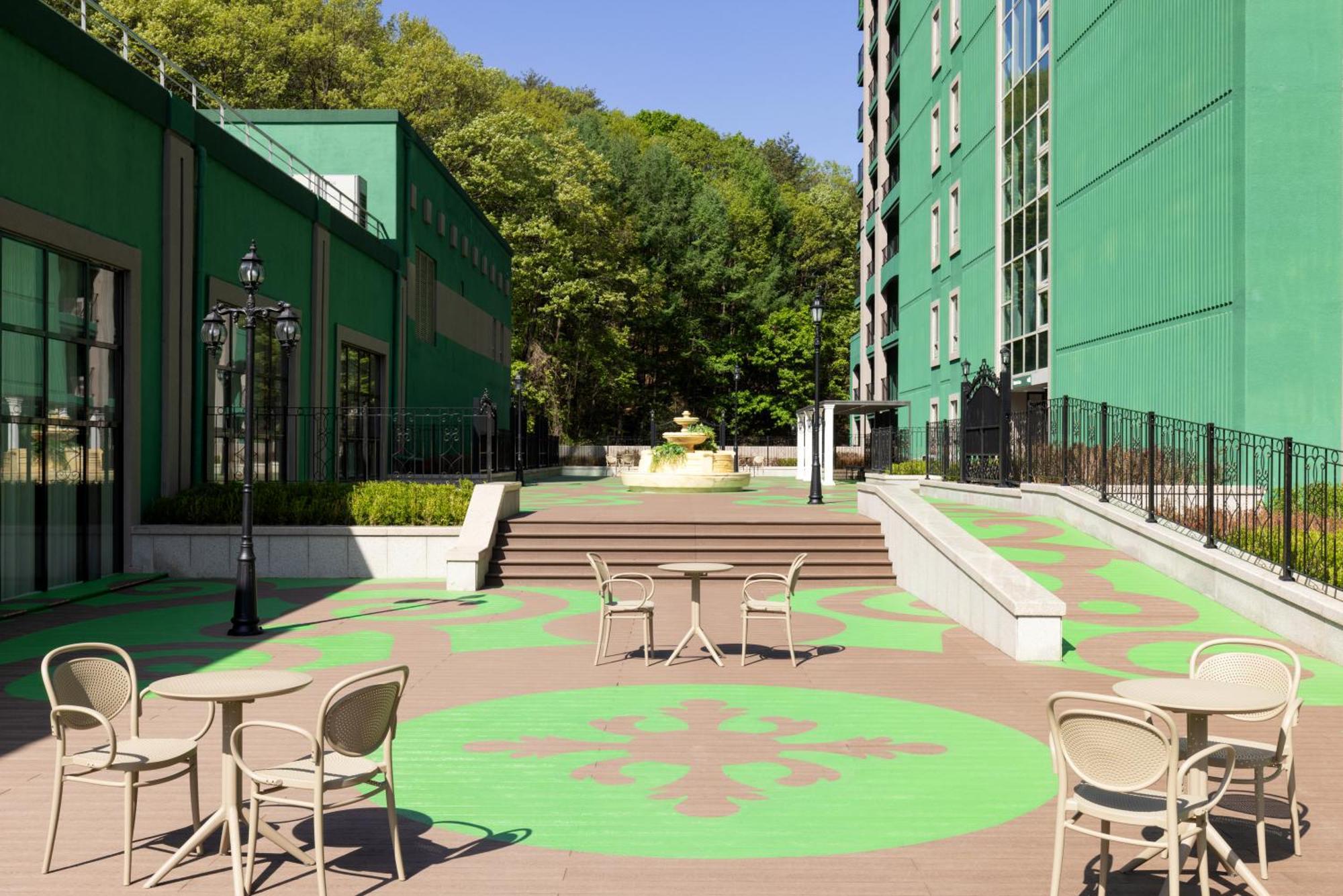 Sono Calm Vivaldipark Hotel Hongcheon Bagian luar foto